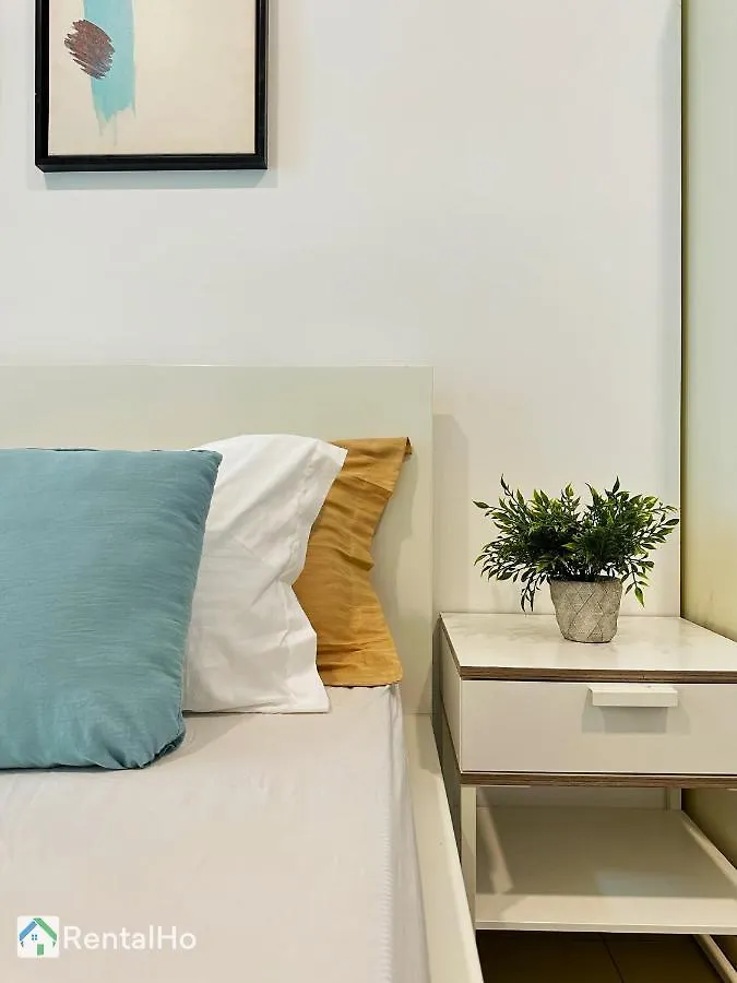 Quiet Studio With Balcony And Roof Top Pool In Dubai Marina 0*,  United Arab Emirates