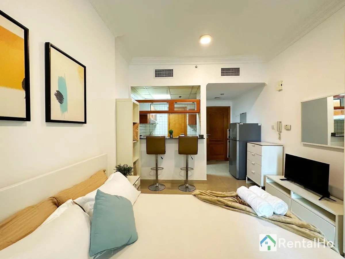 Quiet Studio With Balcony And Roof Top Pool In Dubai Marina 0*,