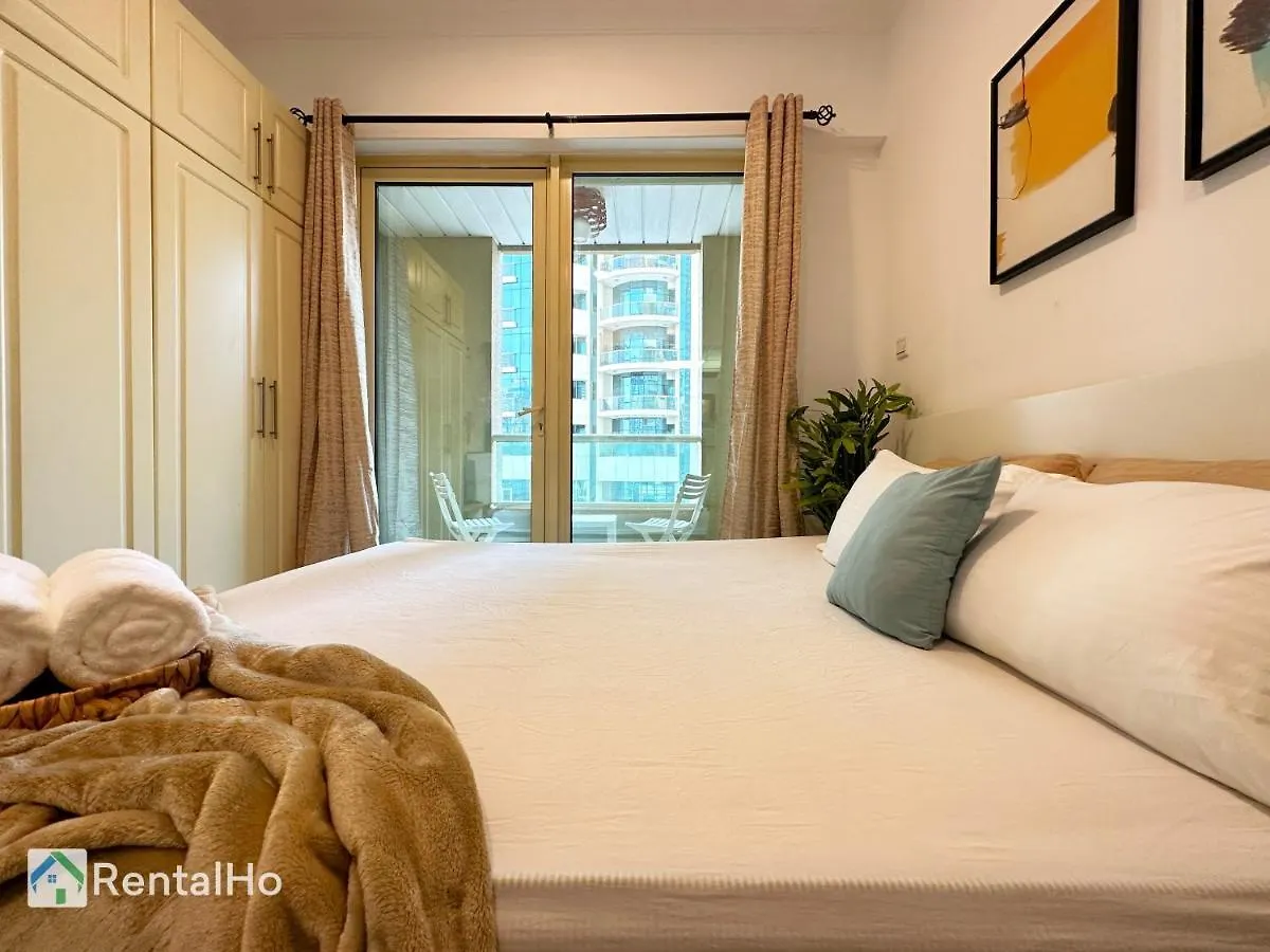 Quiet Studio With Balcony And Roof Top Pool In Dubai Marina 0*,